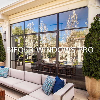 Hybrid Wood-Aluminum Folding Windows - Interior Oak Veneer