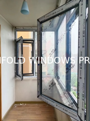 Thermal-Adaptive Folding Window System with Interchangeable Insulation Panels for Climate Extremes