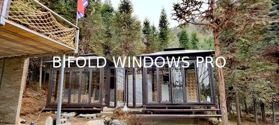 Breeze Desert Folding Window Combining Evaporative Cooling and Solar Reflection