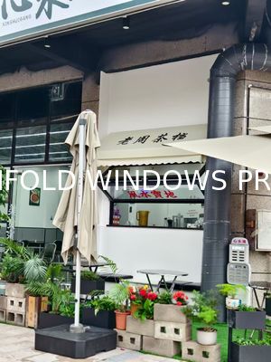 Faltfenster aus Aluminium, Balkon virtucal